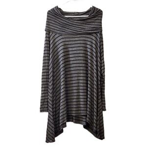 Cupio Tunic Top Women's 2X Gray with Black Stripes
